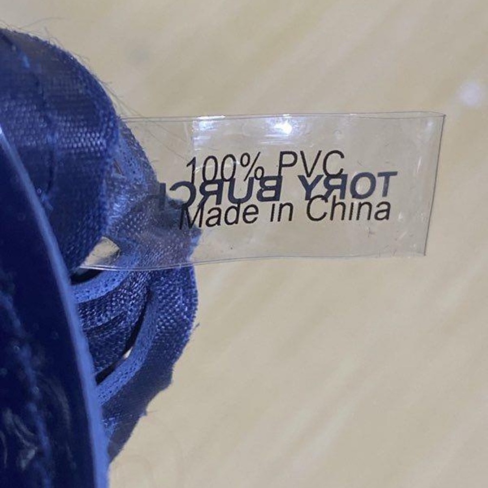 NWT Tory Burch Navy Blue Lattice Perforated PVC Tote Bag Beach Travel Handbag - Picture 7 of 8